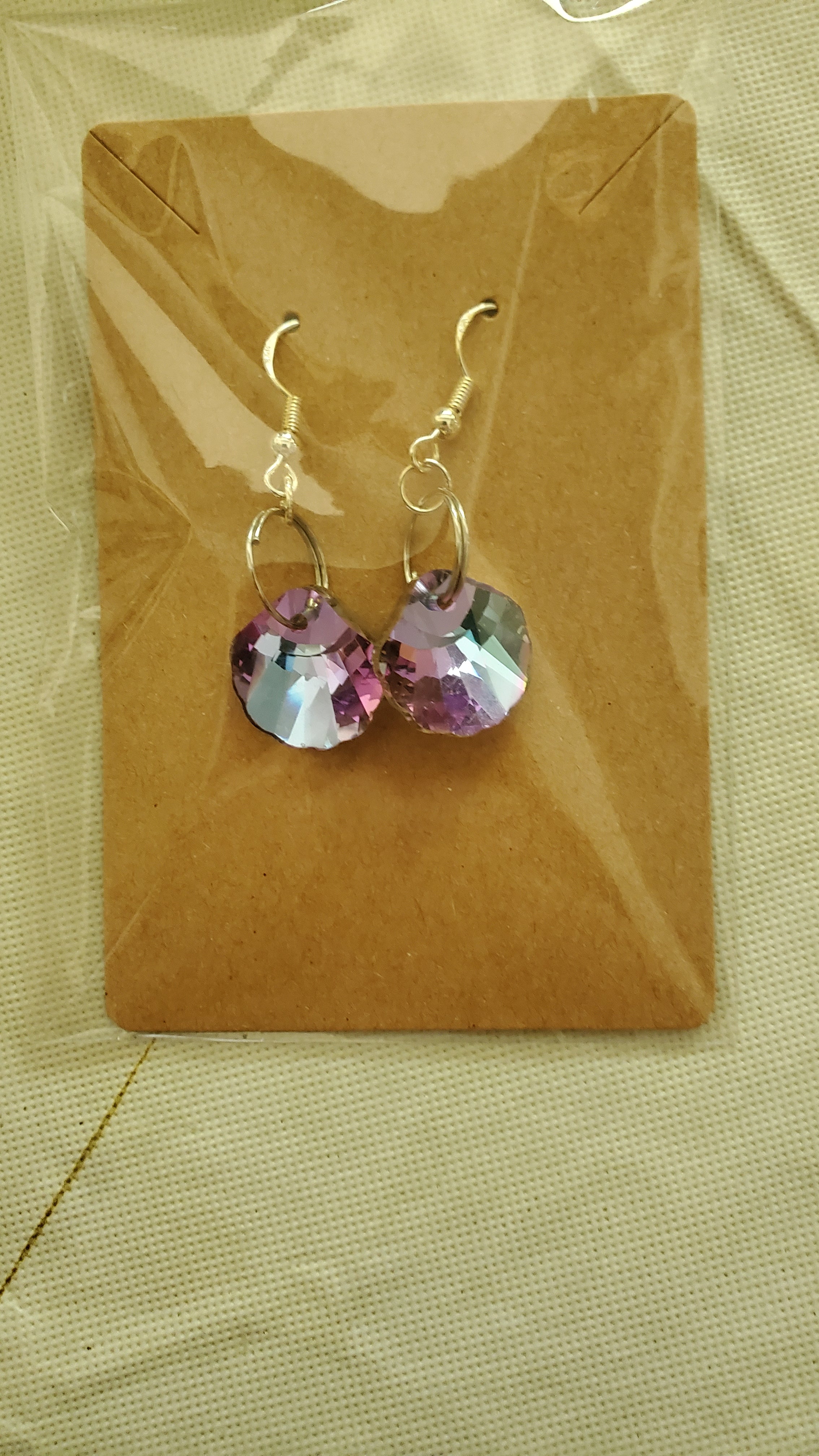 Blue purple clam shell